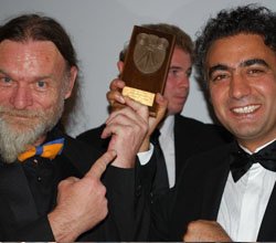 Kürt Homeros İngiltere’ye geliyor