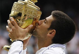 Djokoviç, Rafael Nadal'ı devirdi
