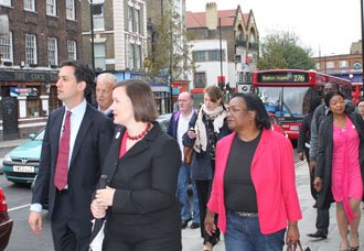 Ed Miliband Tottenham ve Hackney’i ziyaret etti